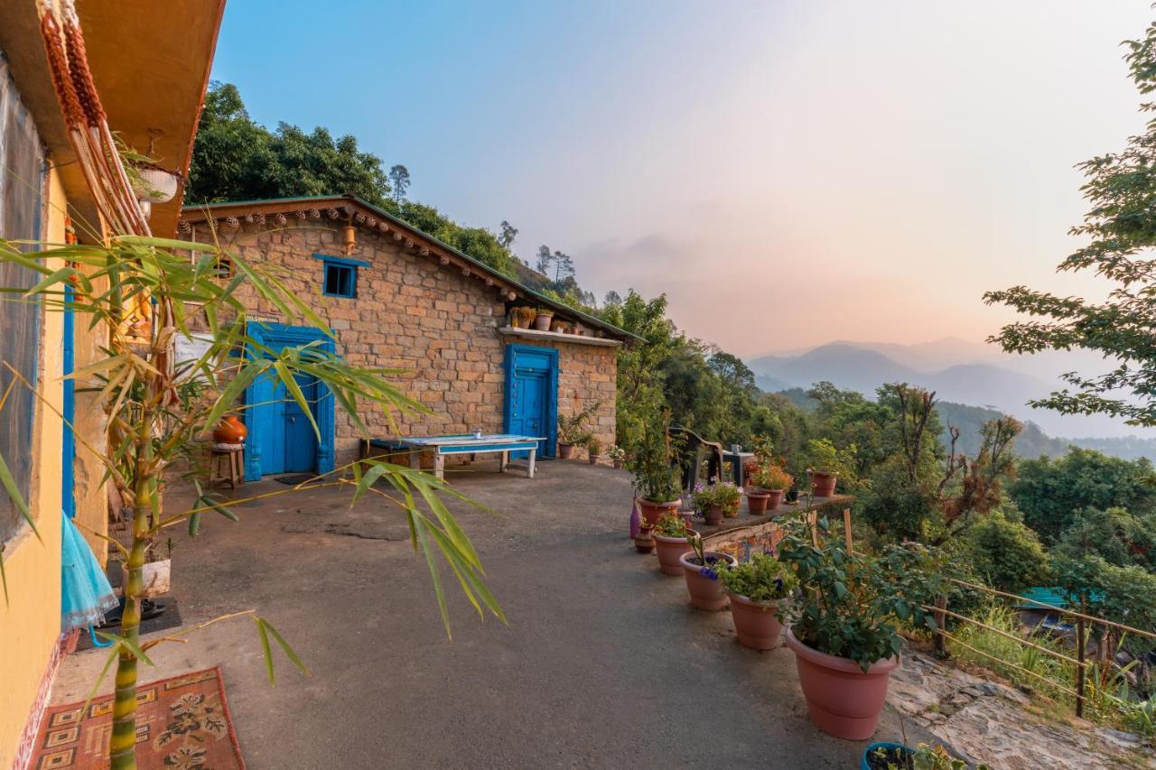 Vista Hostel Jeolikote, Nainital Patwa Dunga Buitenkant foto